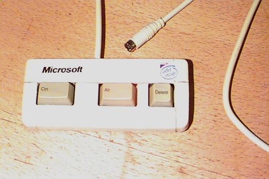 New Microsoft Keyboard :: Funny Computers :: Funny Tab